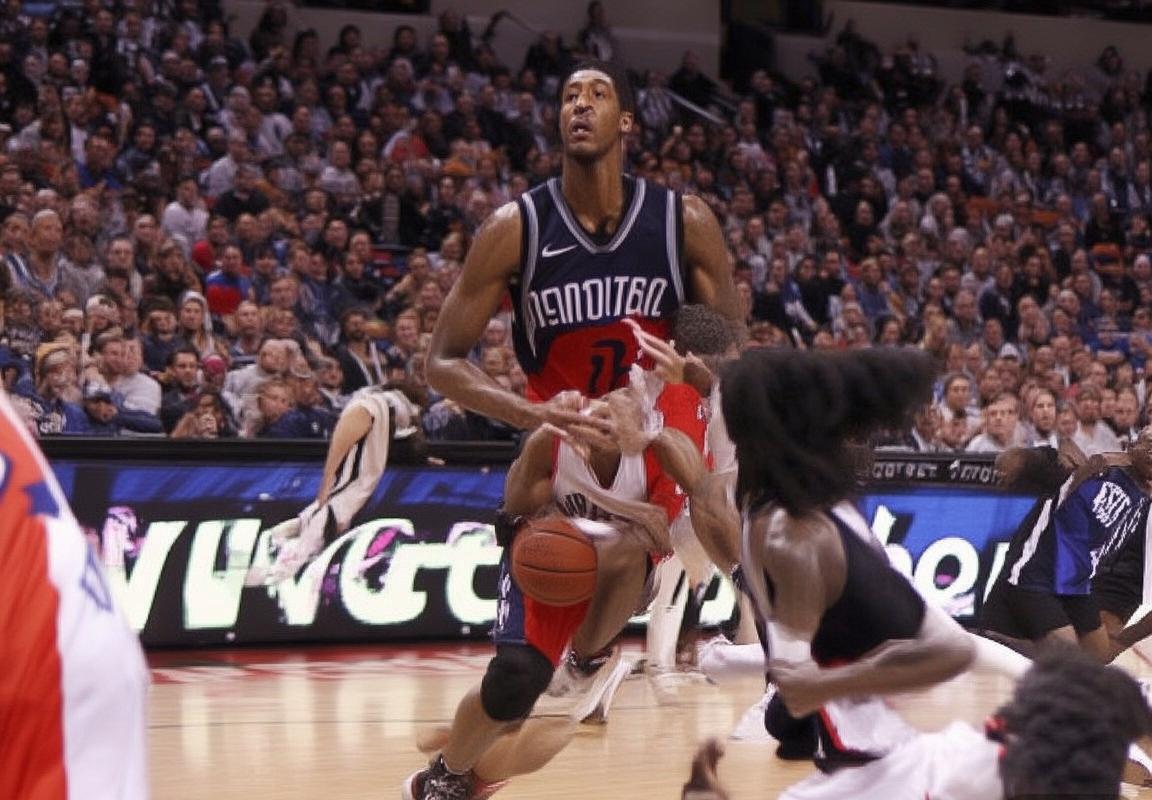 NBA赛事分析：猛龙防守问题凸显，篮网进攻战术击溃内线防守崩溃体系